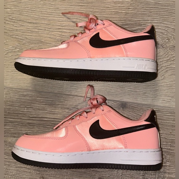 Nike Other - Nike AF 1 Low GS ‘Valentine's Day’
